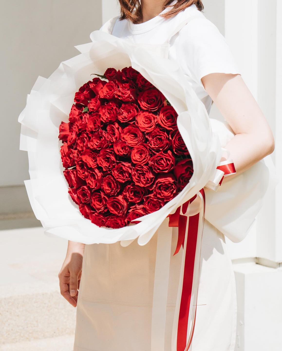 Love's Red (Size XL) Stunning Red Rose Bouquet