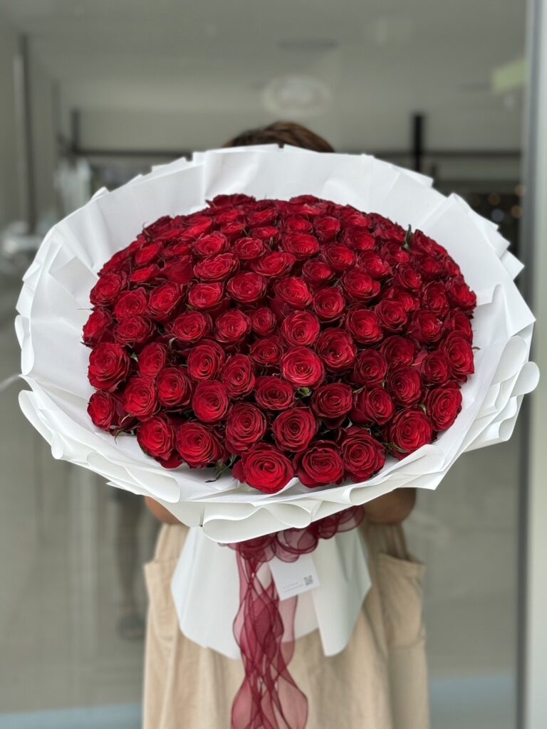 Xl50 Roses 100 Love Red Roses (Size XXL) Exquisite Romantic Bouquet