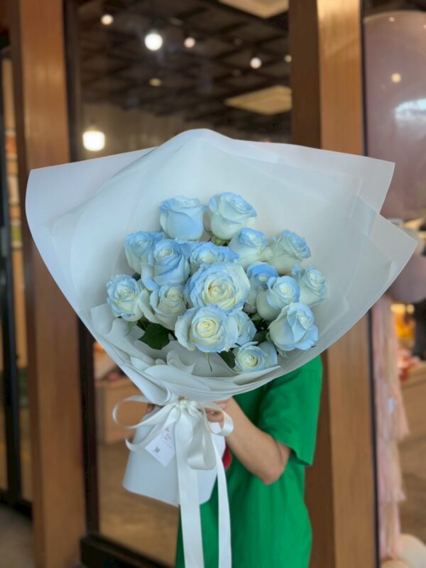 Sky Whisper Roses