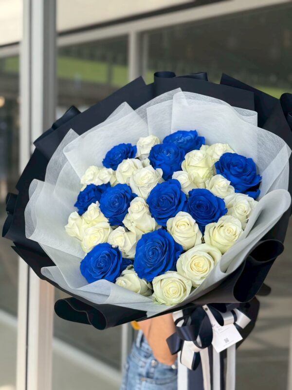 LINE_ALBUM_วันแม่_250719_41 Midnight & Snow Roses