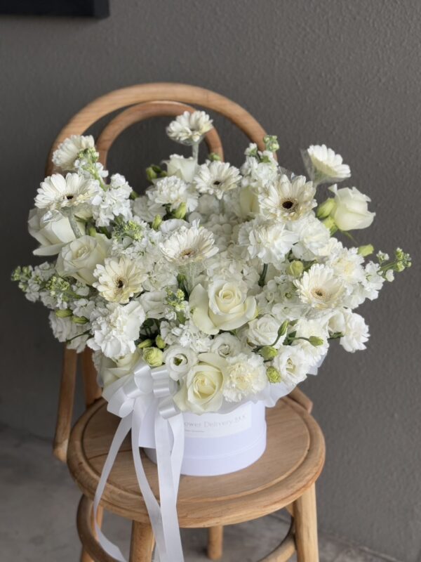 Eternal White Flower Box